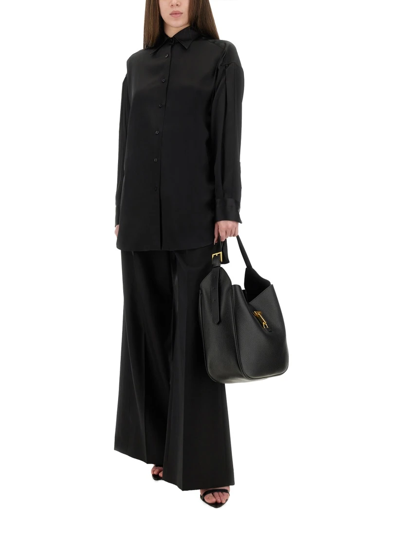 قميص من الساتان الحريري المطاطي