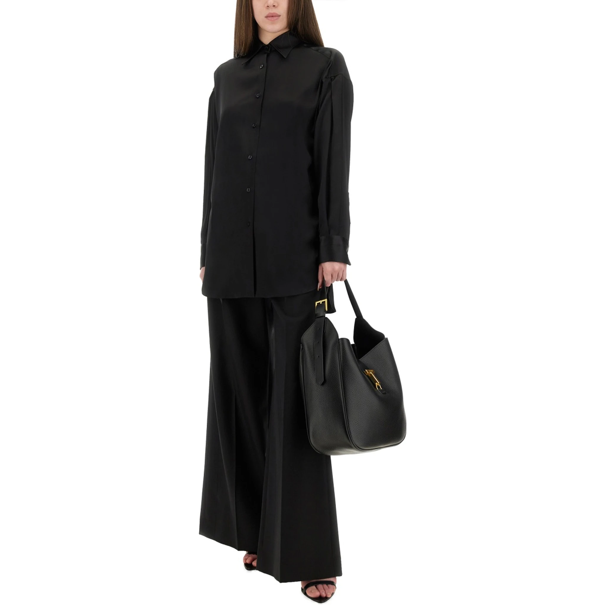 قميص من الساتان الحريري المطاطي