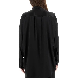 قميص من الساتان الحريري المطاطي