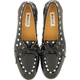 حذاء موكاسين "ريشة"