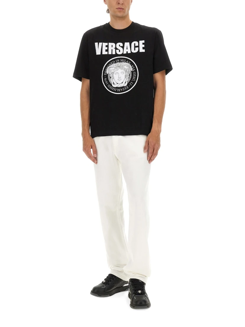 تيشيرت بشعار