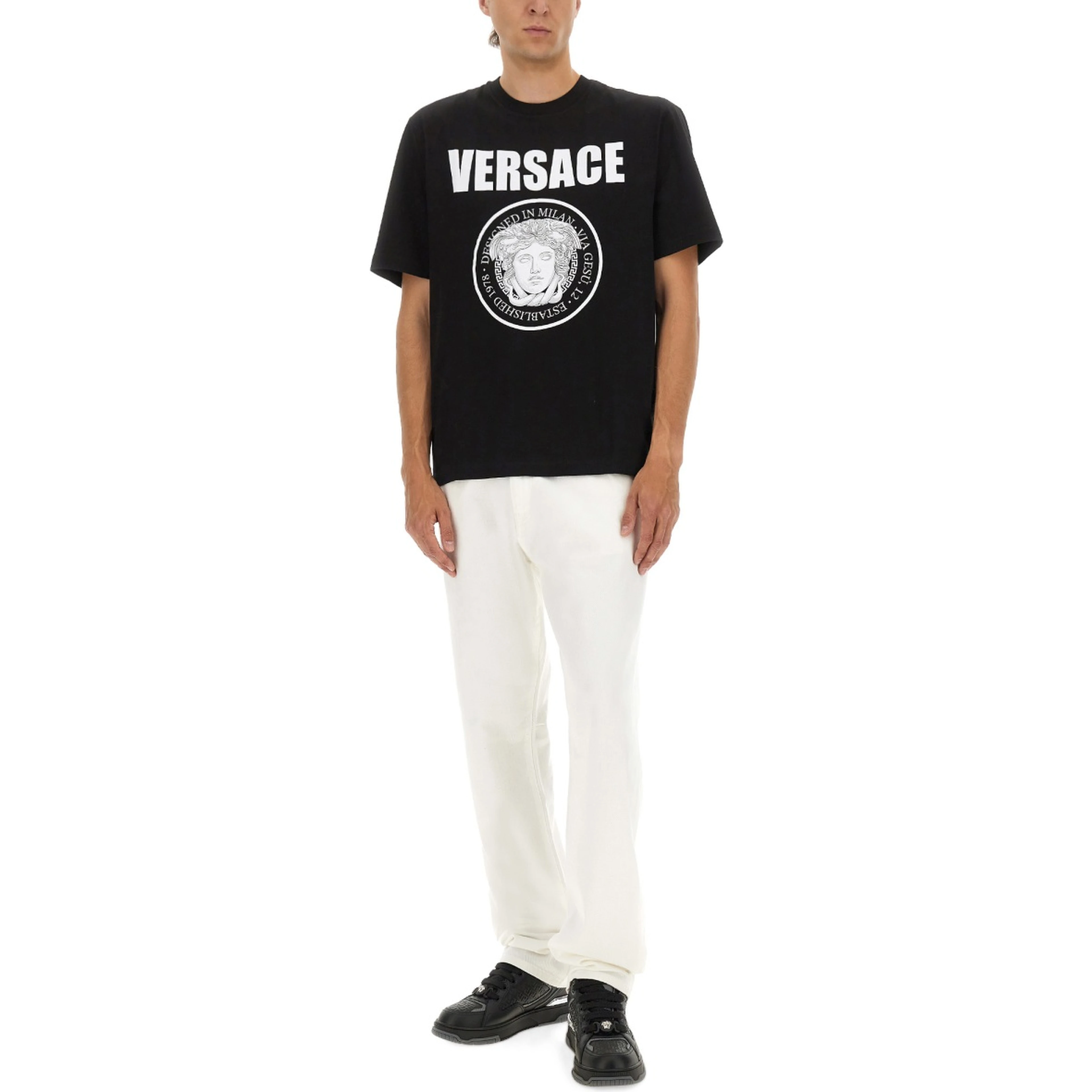 T-SHIRT WITH LOGO