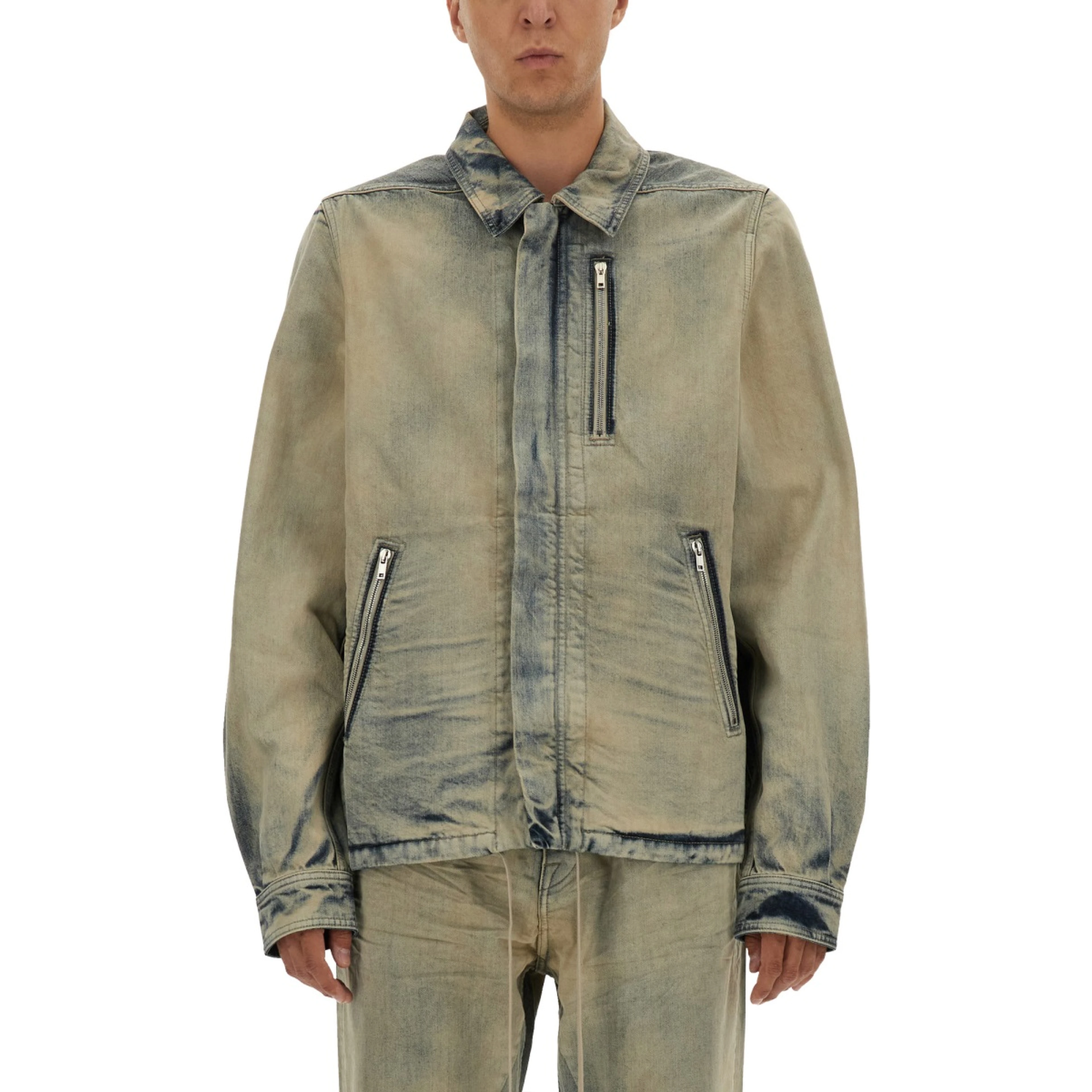 JACKET WITH CONCEALED ZIPPER