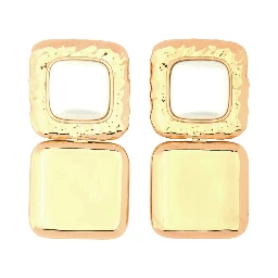 EARRINGS WITH PEARLS