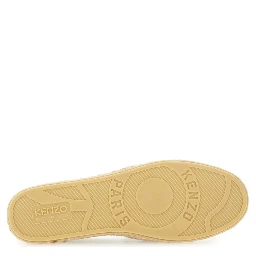 حذاء إسبادريل مطرز بشعار