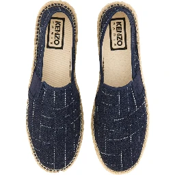 حذاء إسبادريل مطرز بشعار