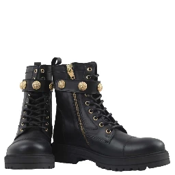 AMPHIBIAN WITH LACES