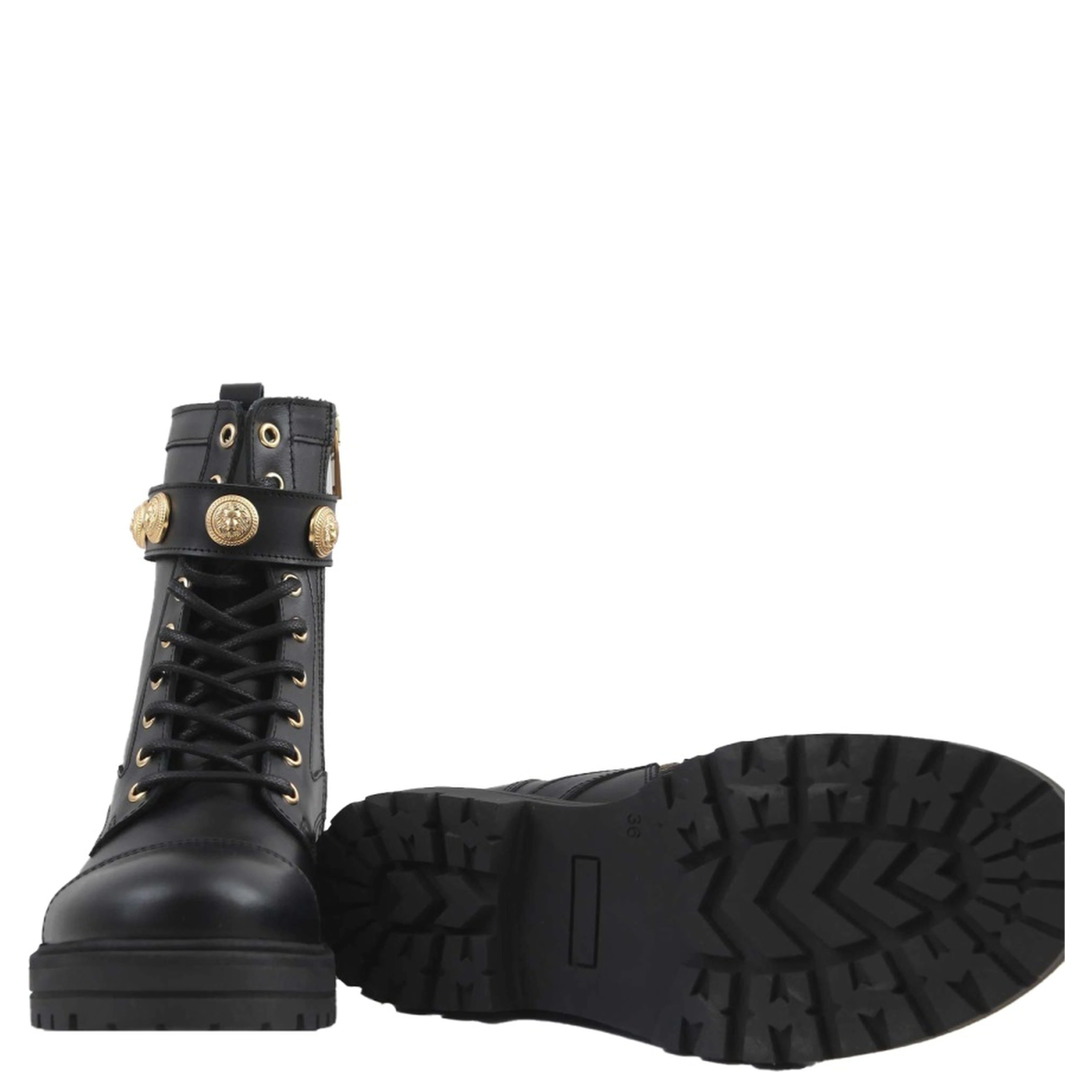 AMPHIBIAN WITH LACES