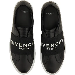 حذاء رياضي منخفض مع شعار