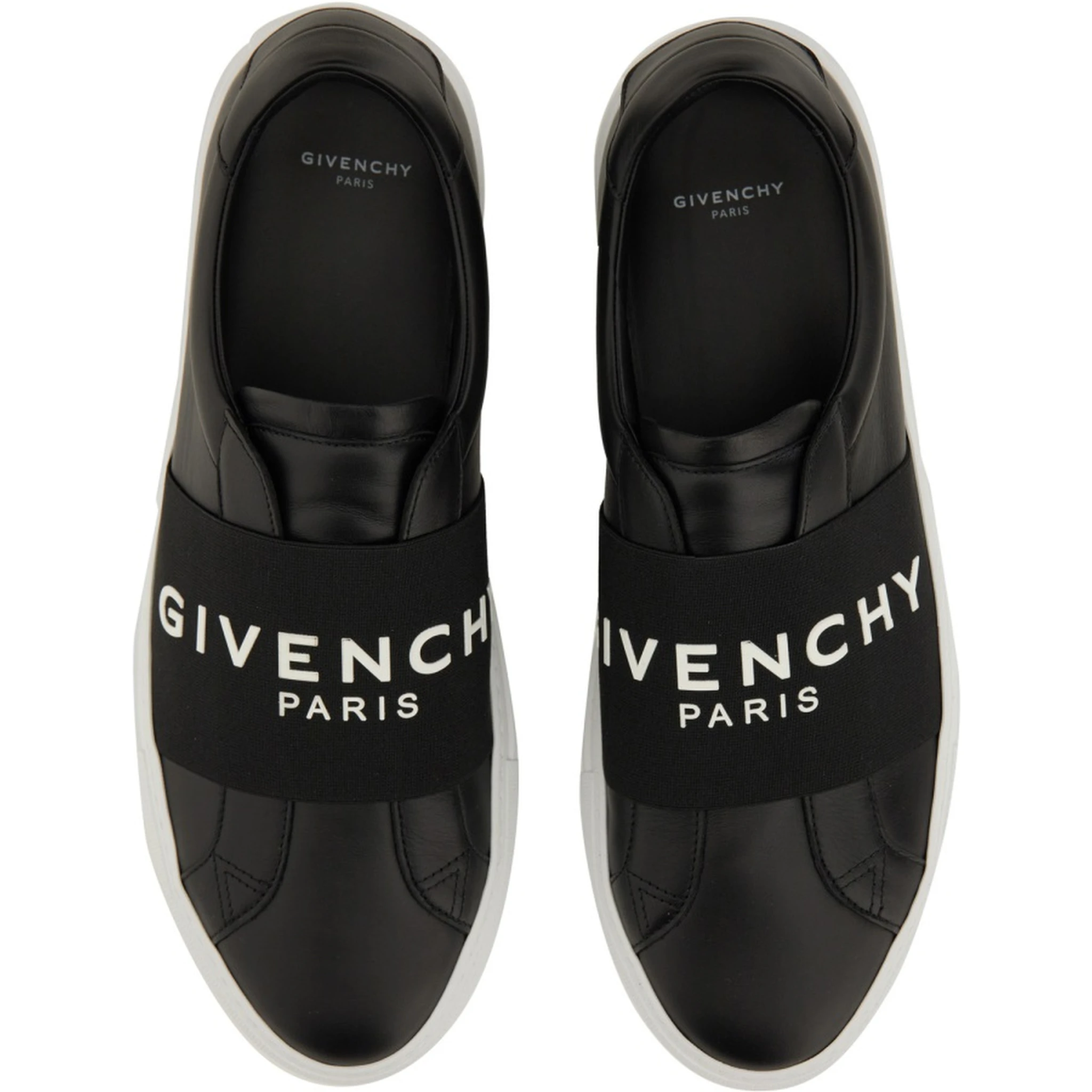 حذاء رياضي منخفض مع شعار