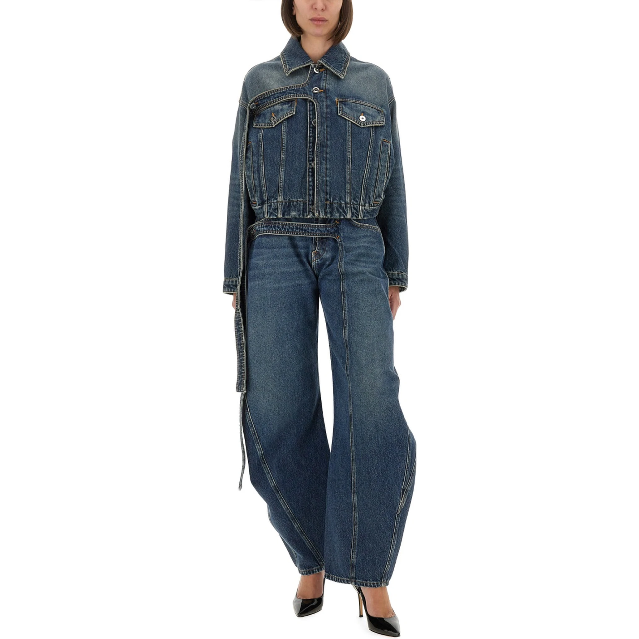 LOW-RISE JEANS