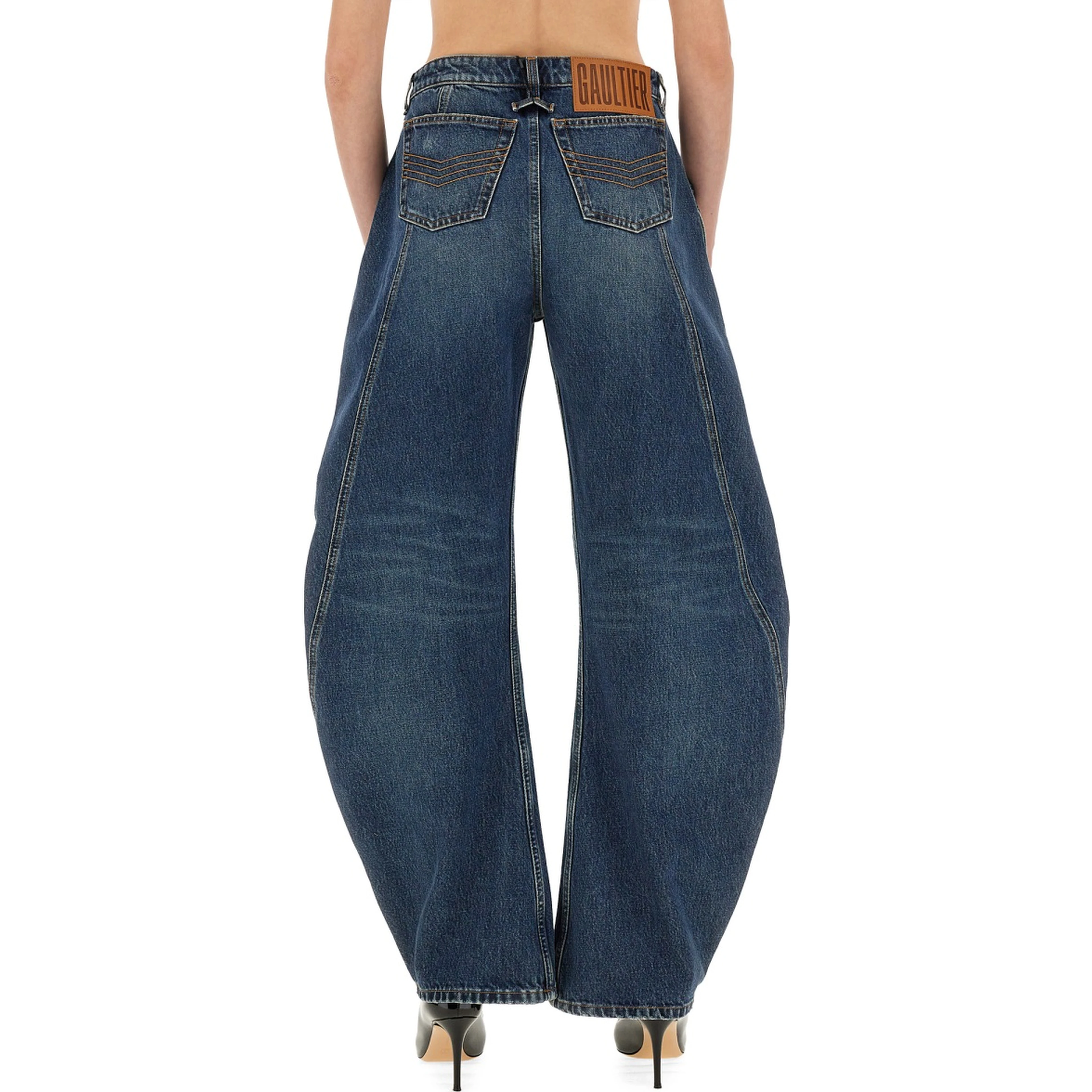 LOW-RISE JEANS