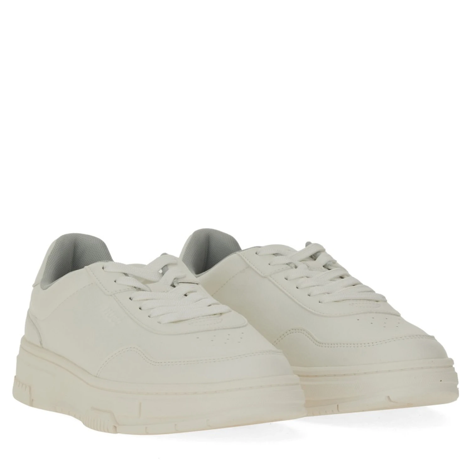 SNEAKER WITH ZIGZAG DETAIL