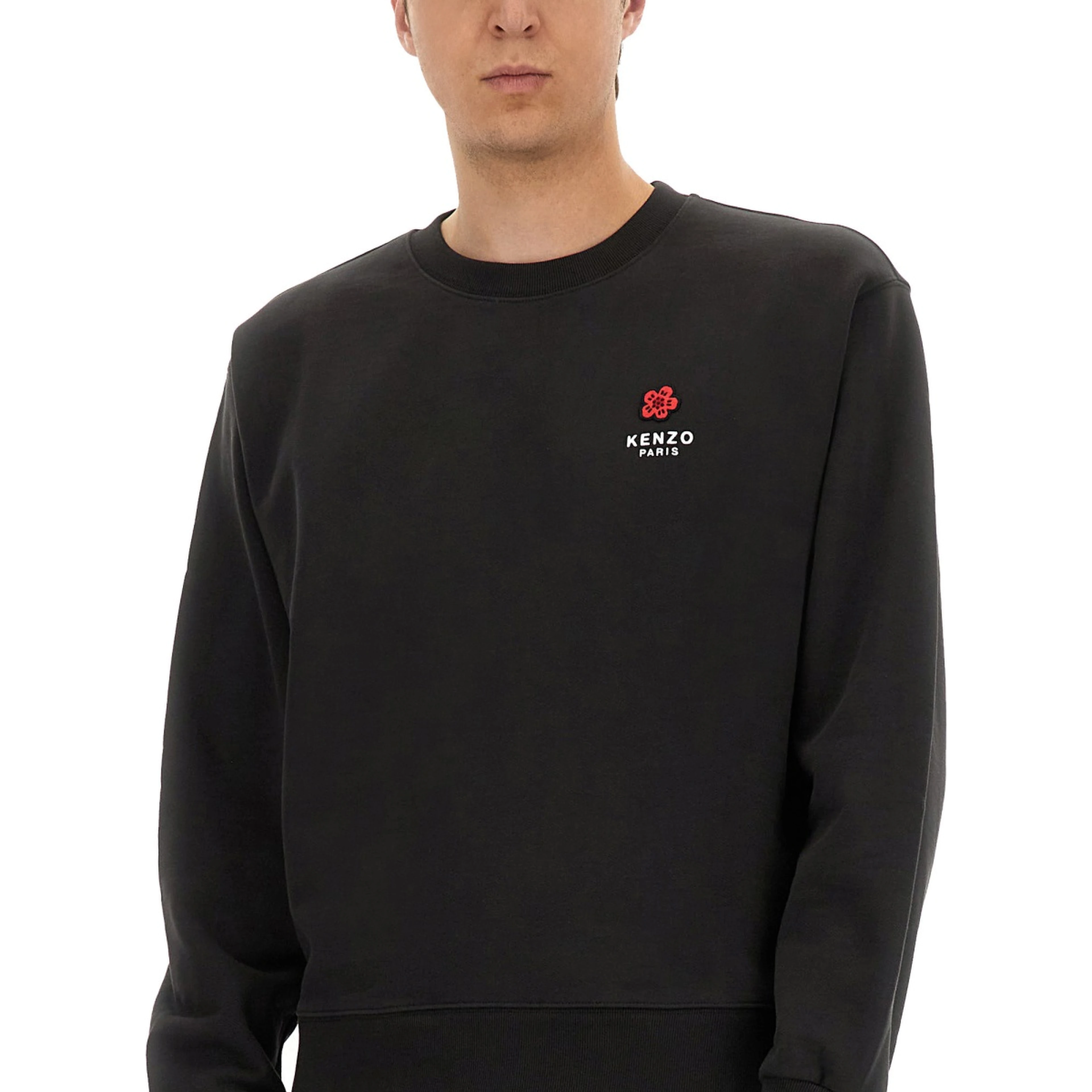 CLASSIC SWEATSHIRT.