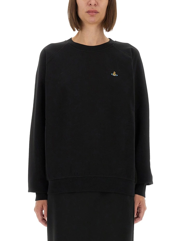 SWEATSHIRT WITH RAGLAN SLEEVES