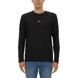 تيشيرت "تي-شارك"