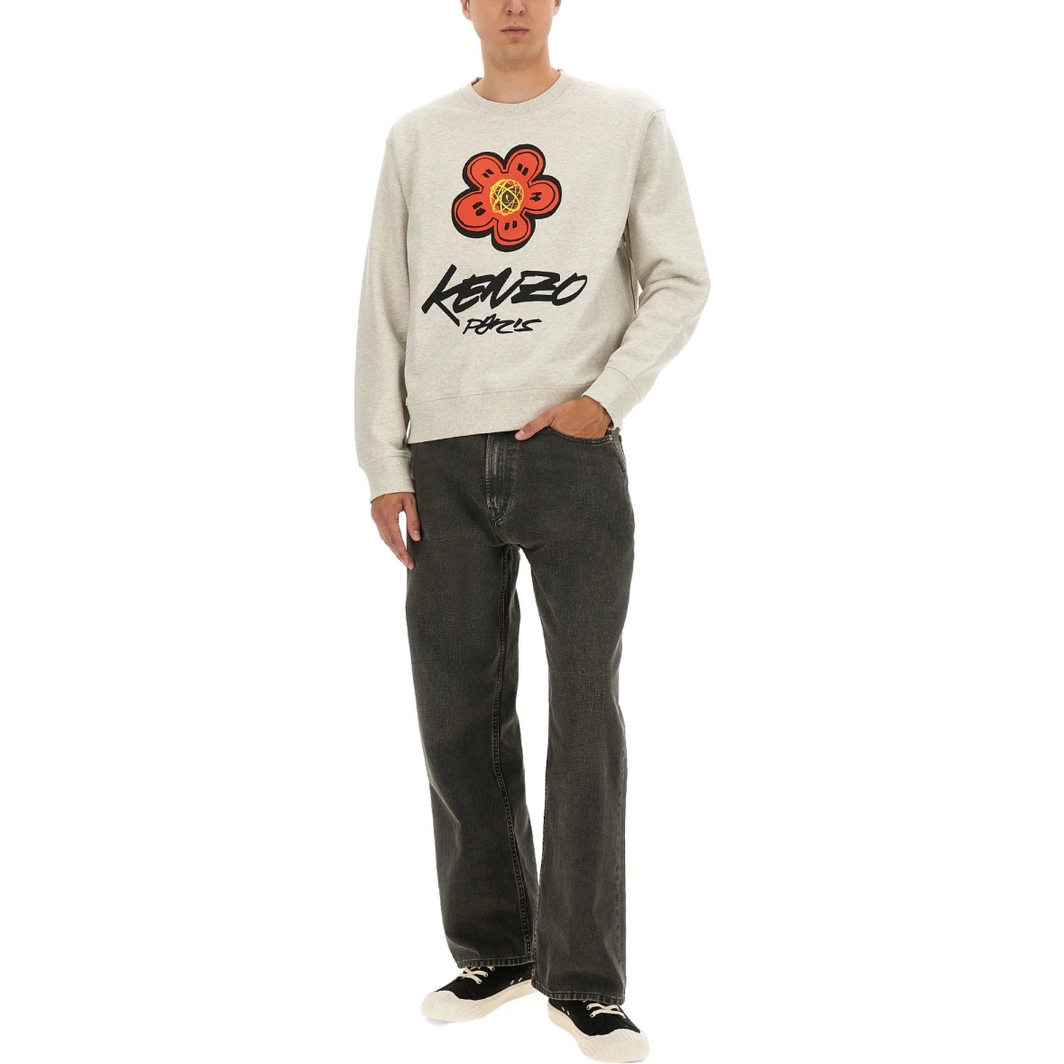CLASSIC SWEATSHIRT.
