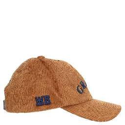 قبعة بيسبول تحمل اسم "غريس"