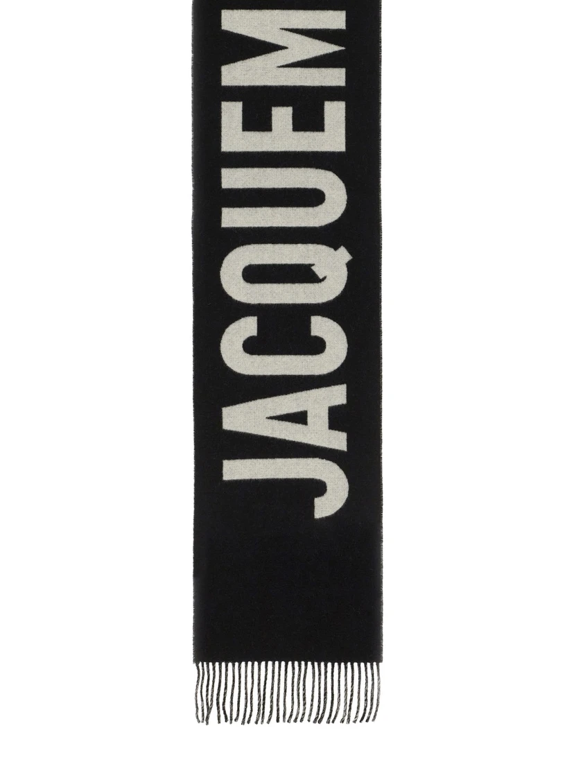 THE SCARF WITH LOGO