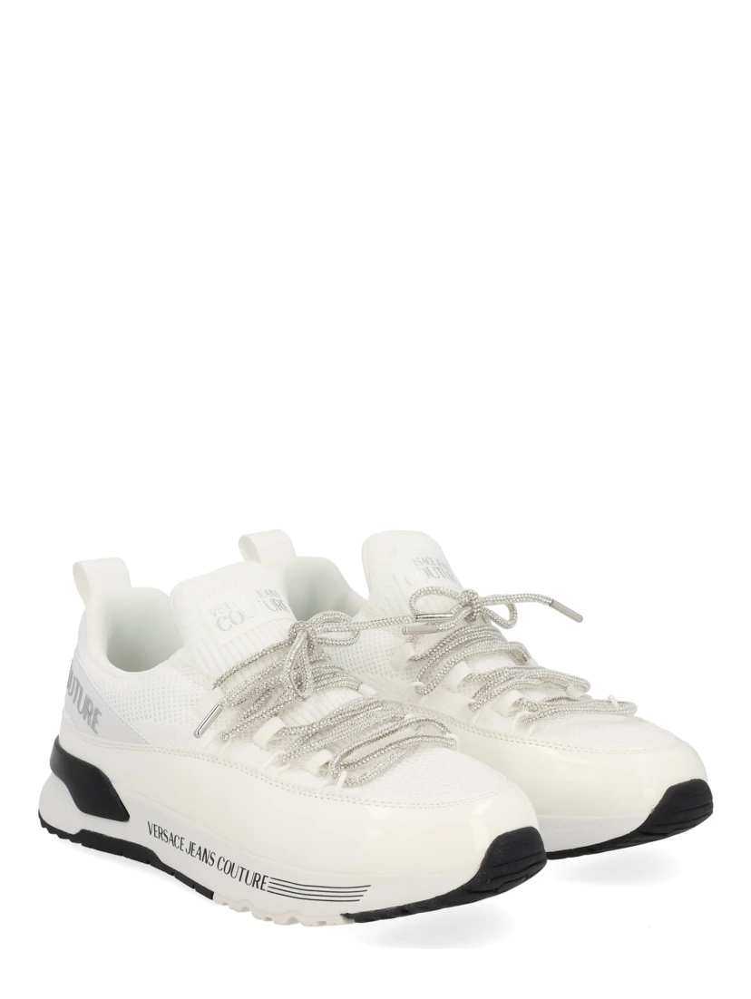 حذاء رياضي "ديناميكي"