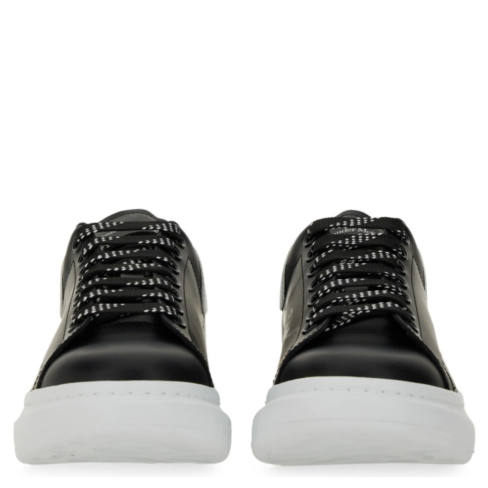 OVERSIZED SNEAKER