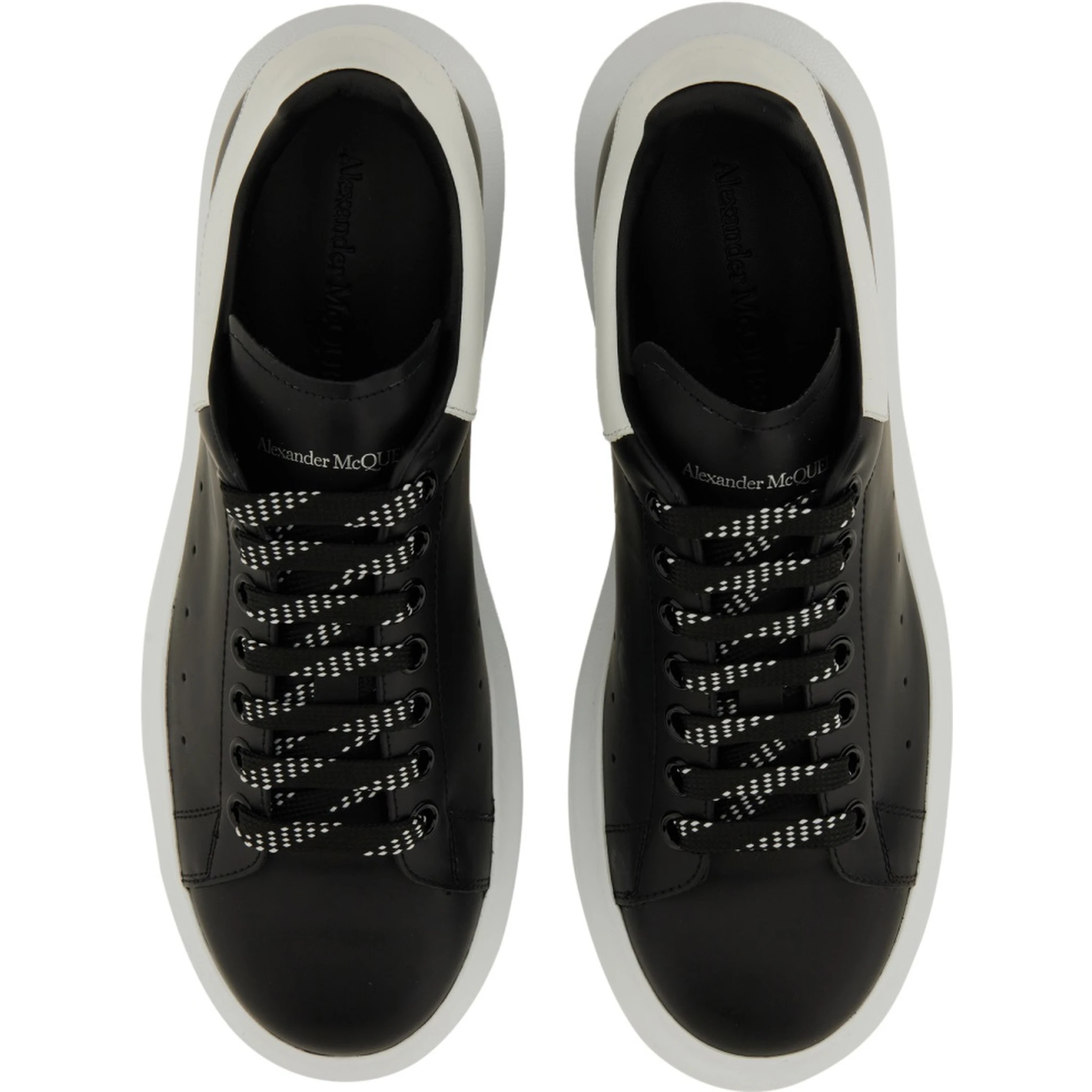 OVERSIZED SNEAKER