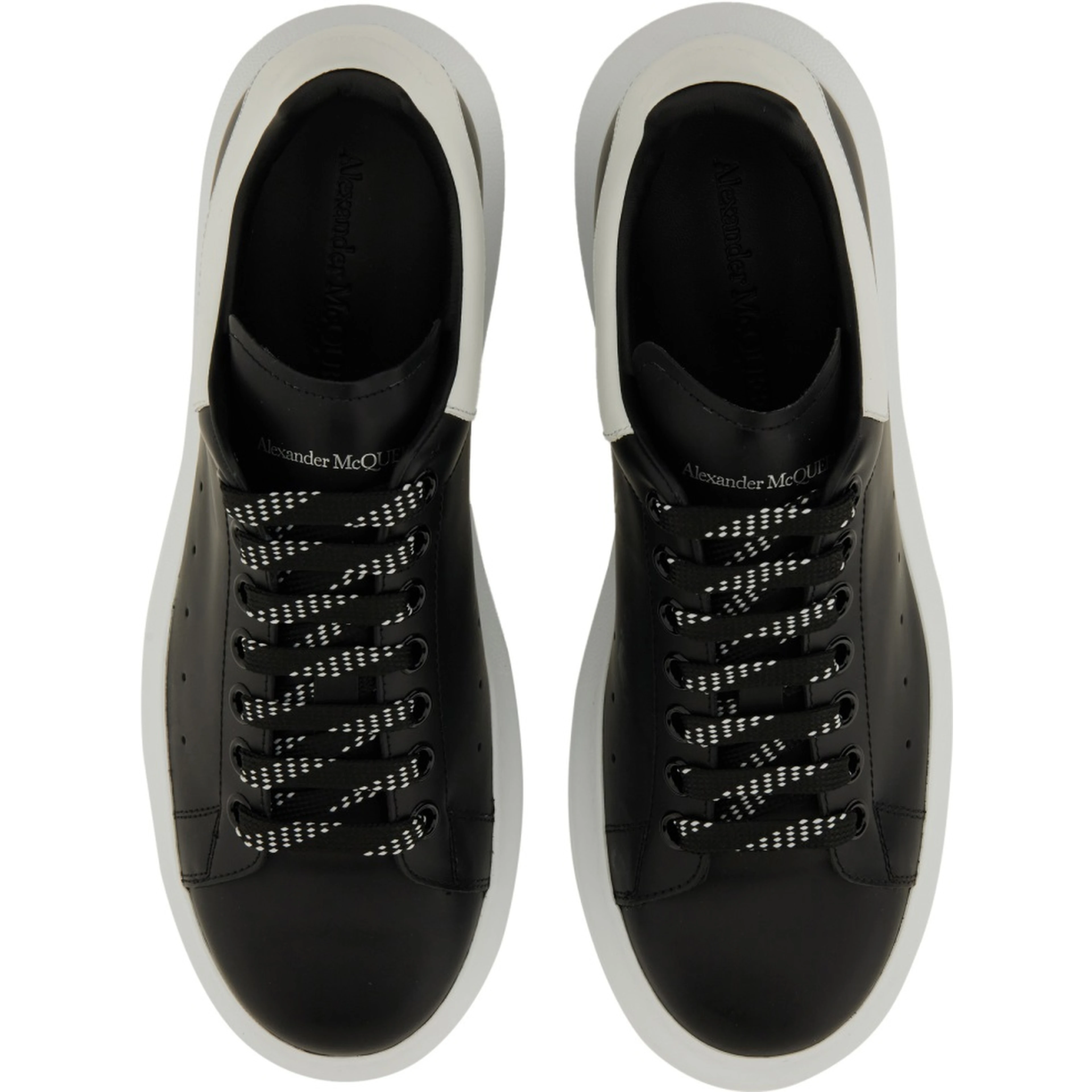 OVERSIZED SNEAKER