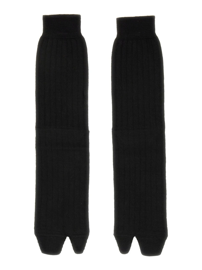 TABI SOCKS.