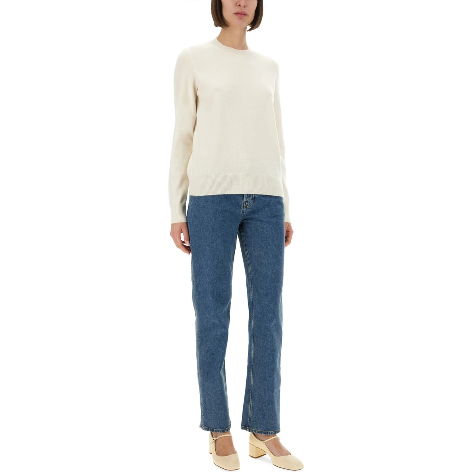 STRAIGHT FIT JEANS