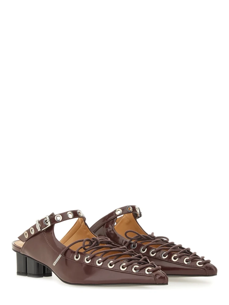 حذاء مفتوح من الخلف برباط alternative