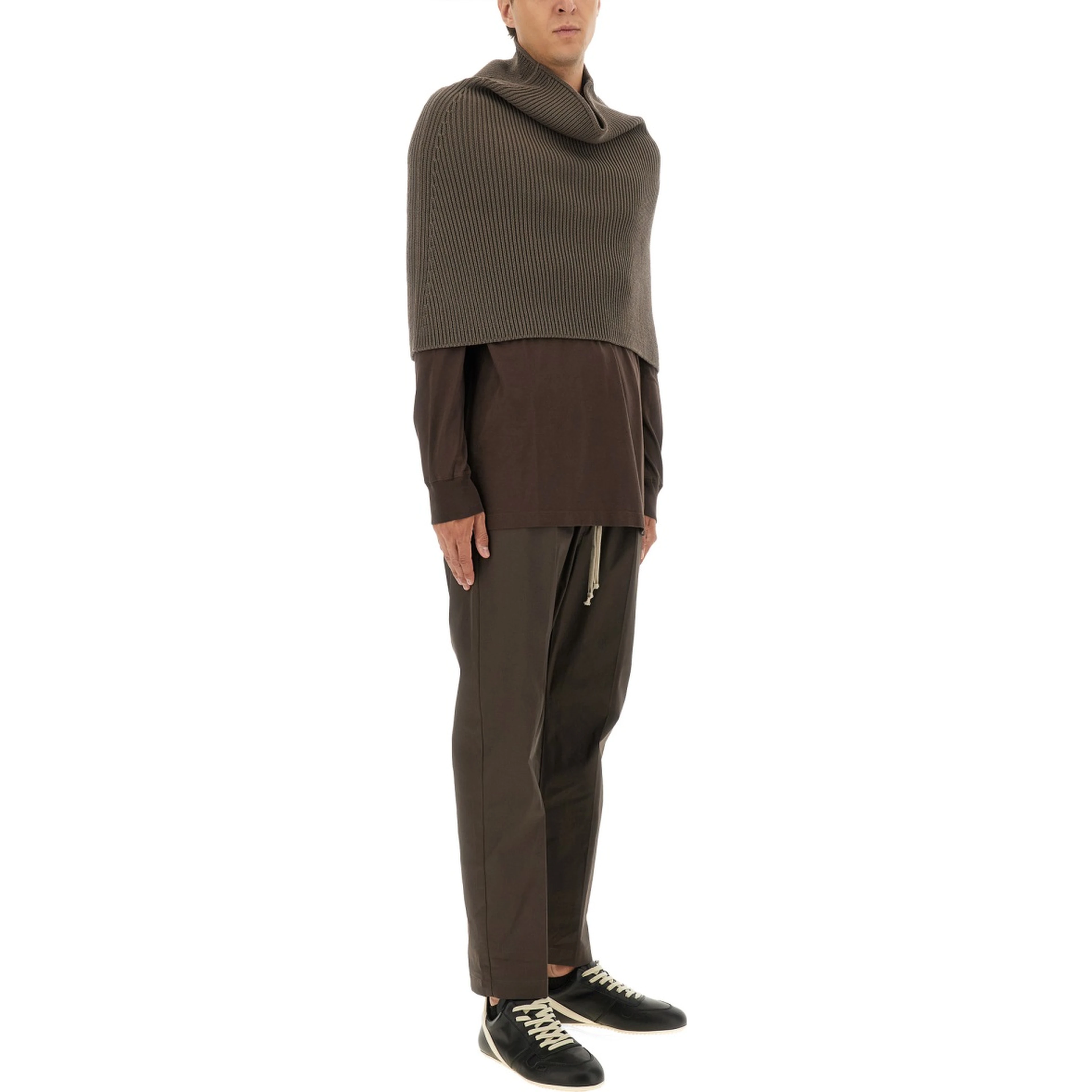 KNITTED CAPE