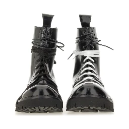 LACE-UP BOOT