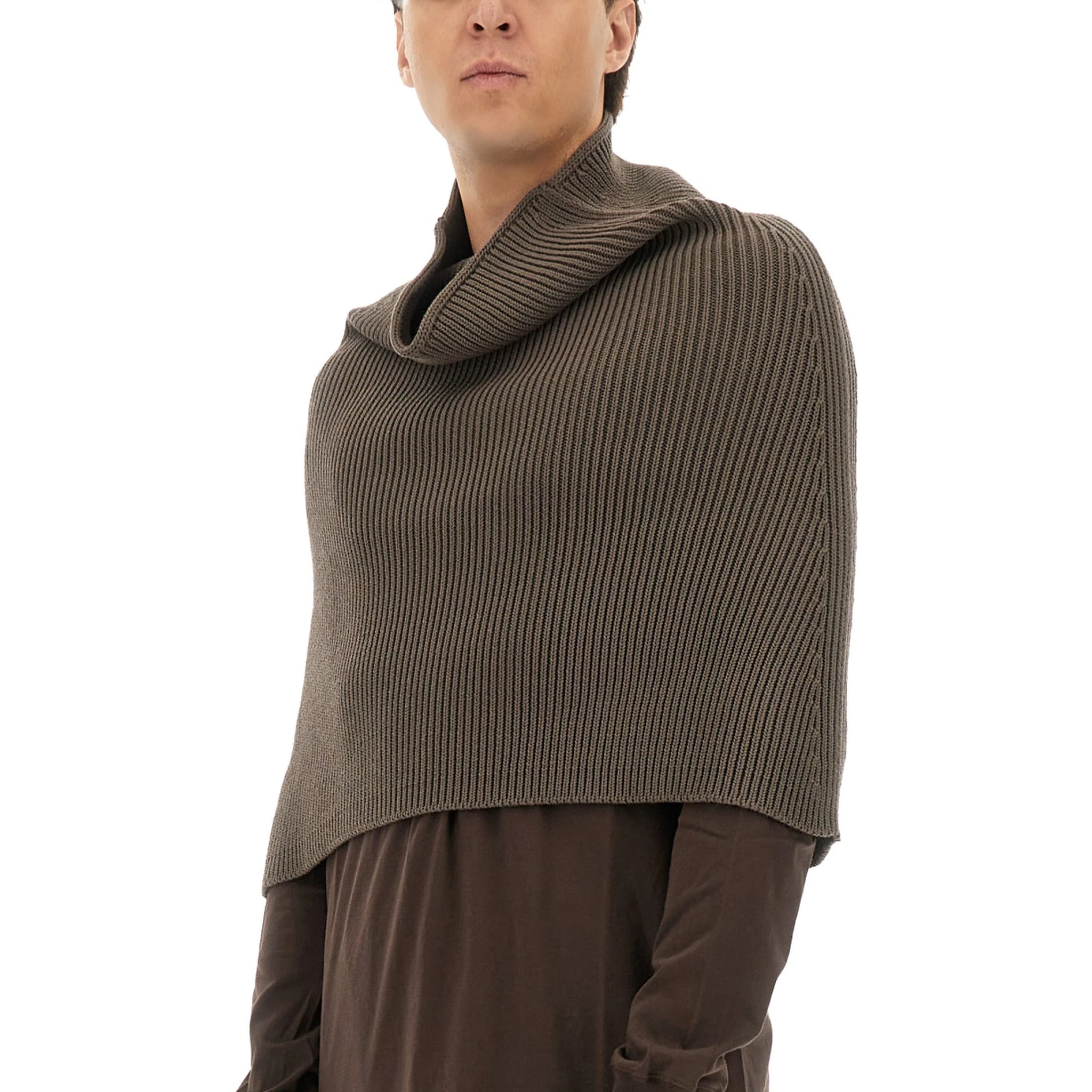 KNITTED CAPE