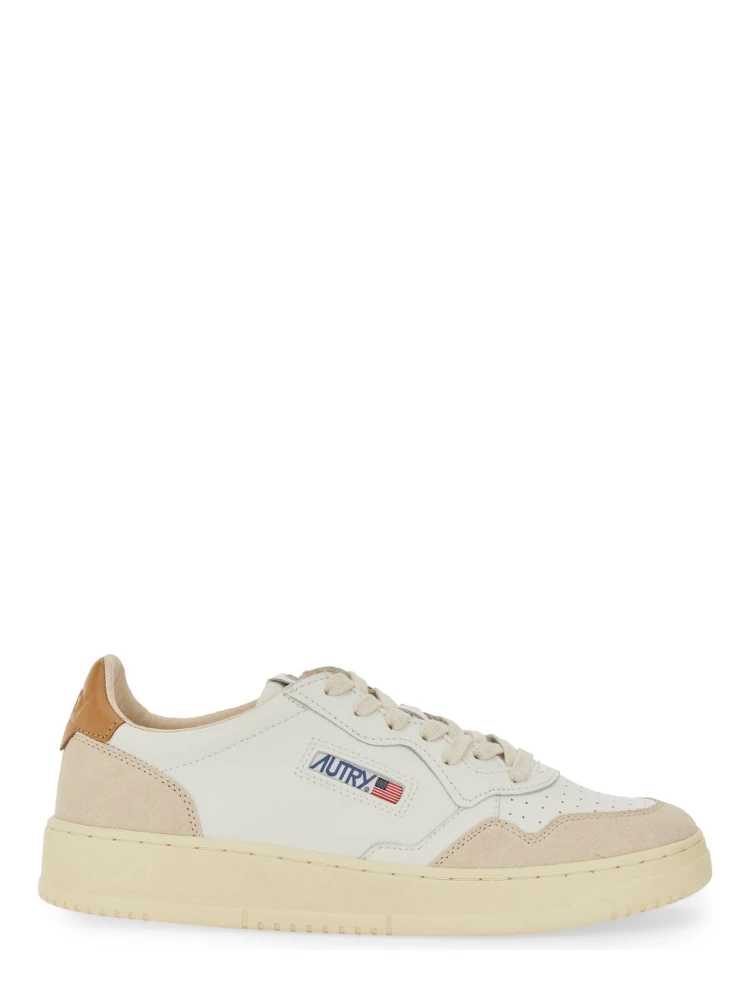 MEDALIST LOW SNEAKER