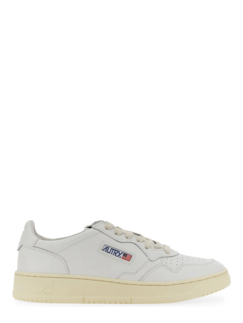 MEDALIST LOW SNEAKER