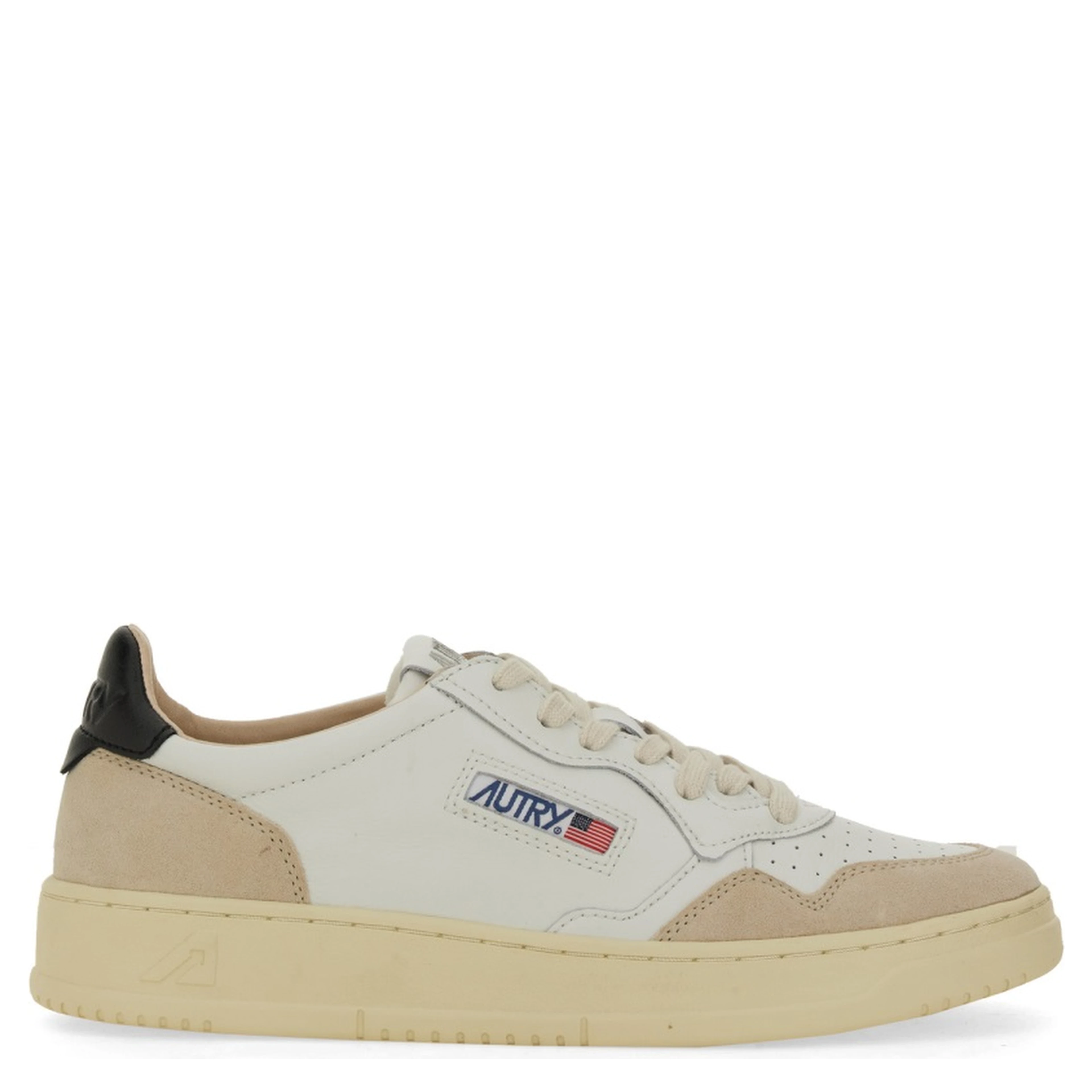 MEDALIST LOW SNEAKER