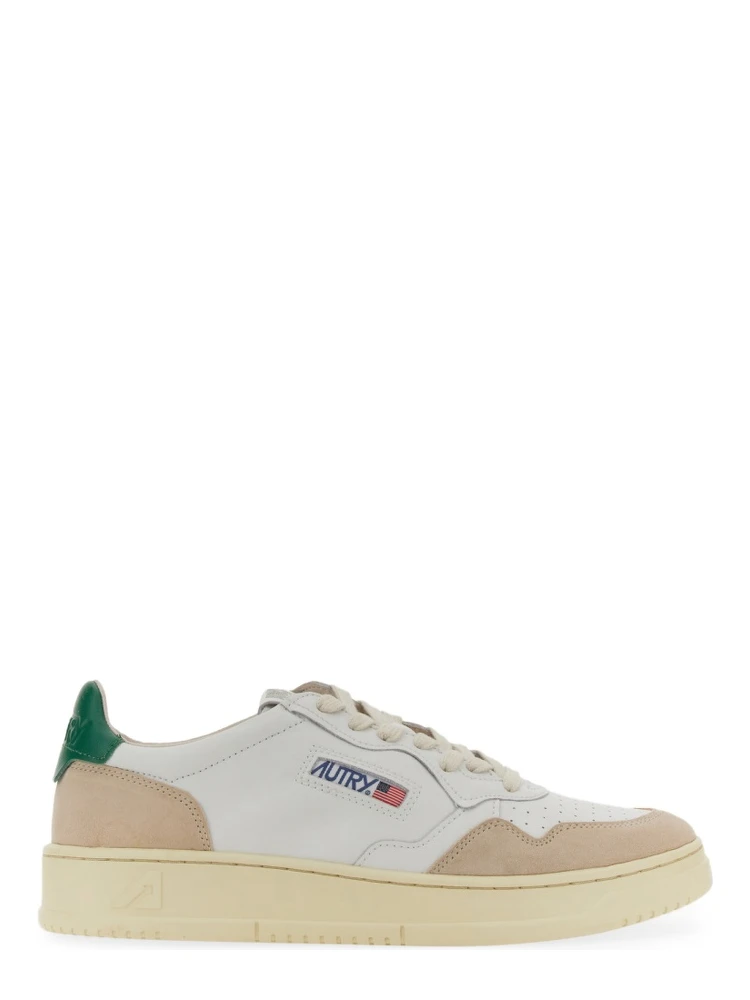 MEDALIST LOW SNEAKER