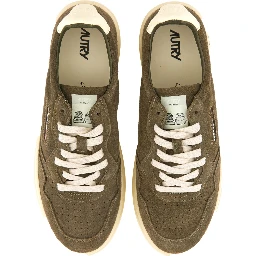 "MEDALIST LOW" SNEAKER