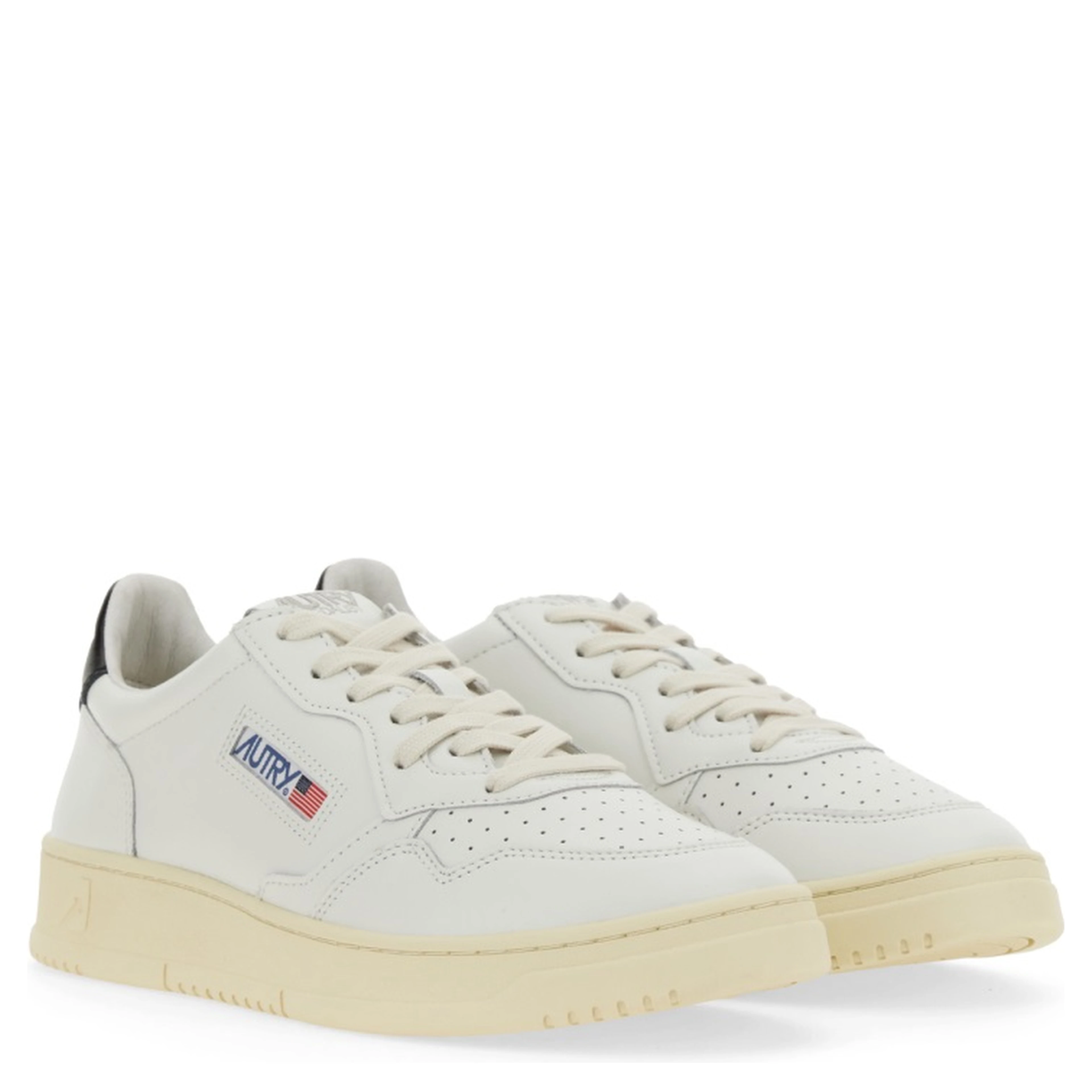 SNEAKER MEDALIST LOW