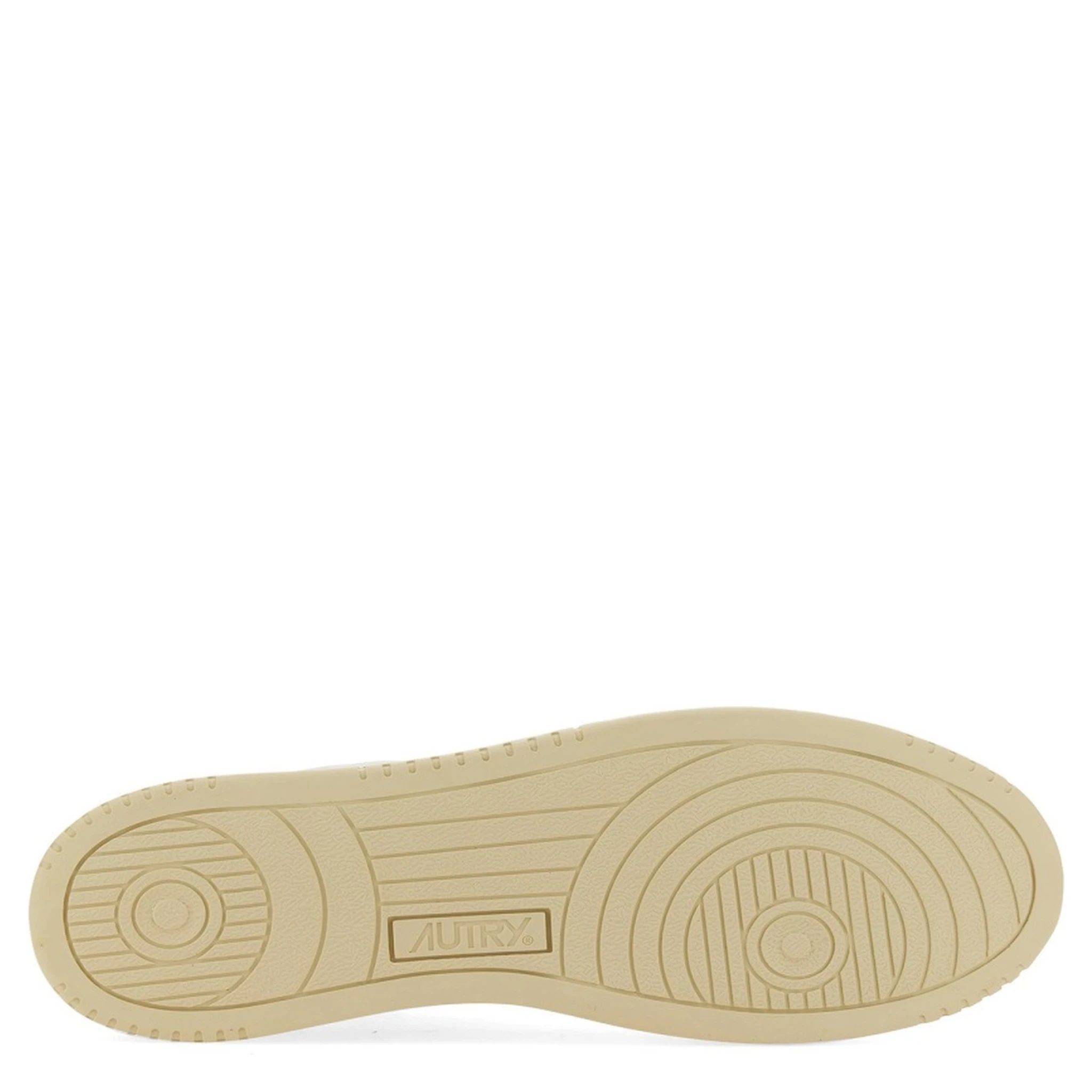 MEDALIST LOW SNEAKER