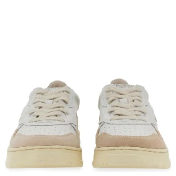 MEDALIST LOW SNEAKER