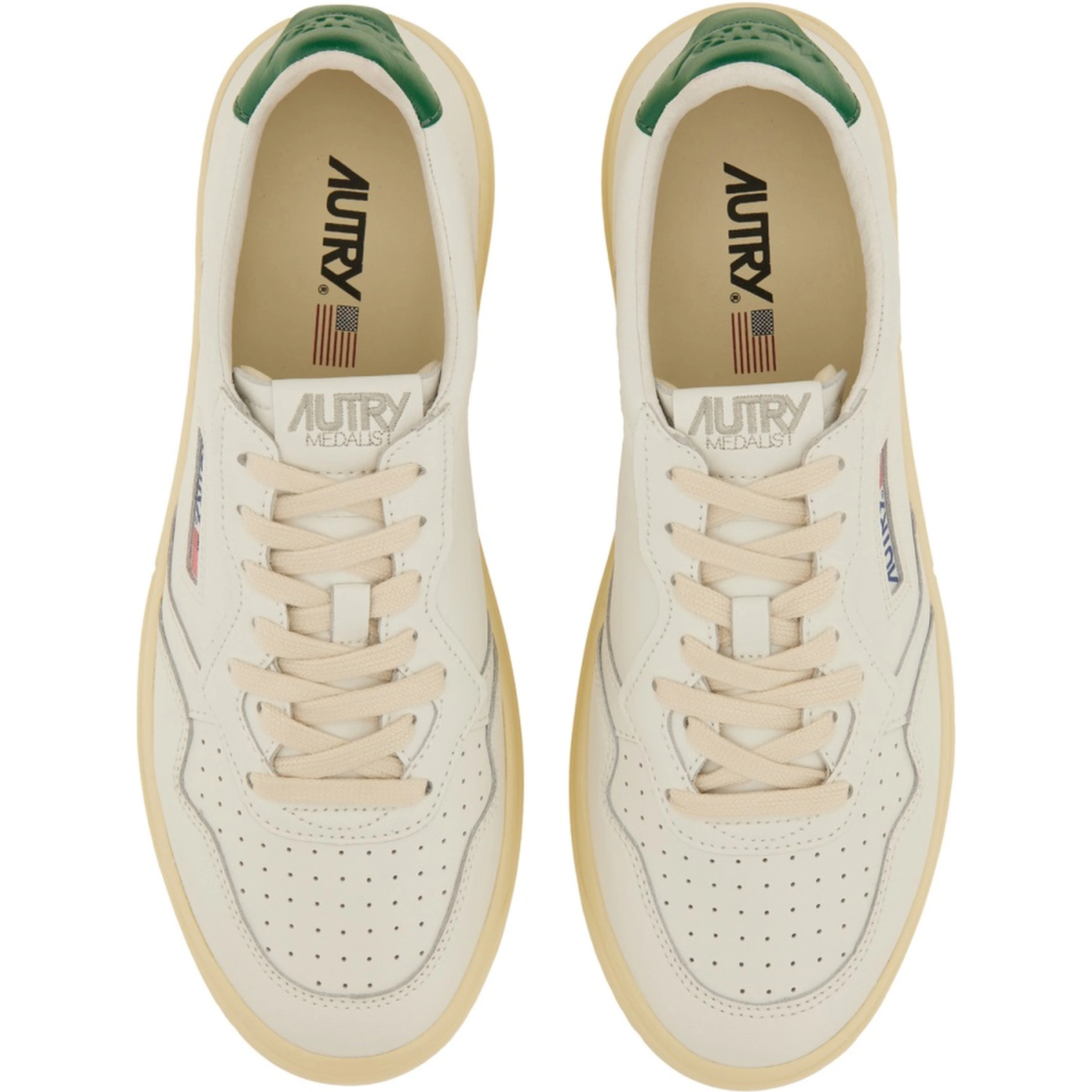 MEDALIST LOW SNEAKER
