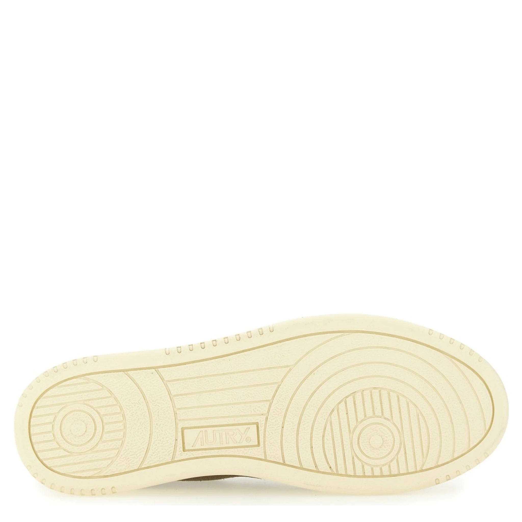 "MEDALIST LOW" SNEAKER