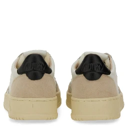 MEDALIST LOW SNEAKER
