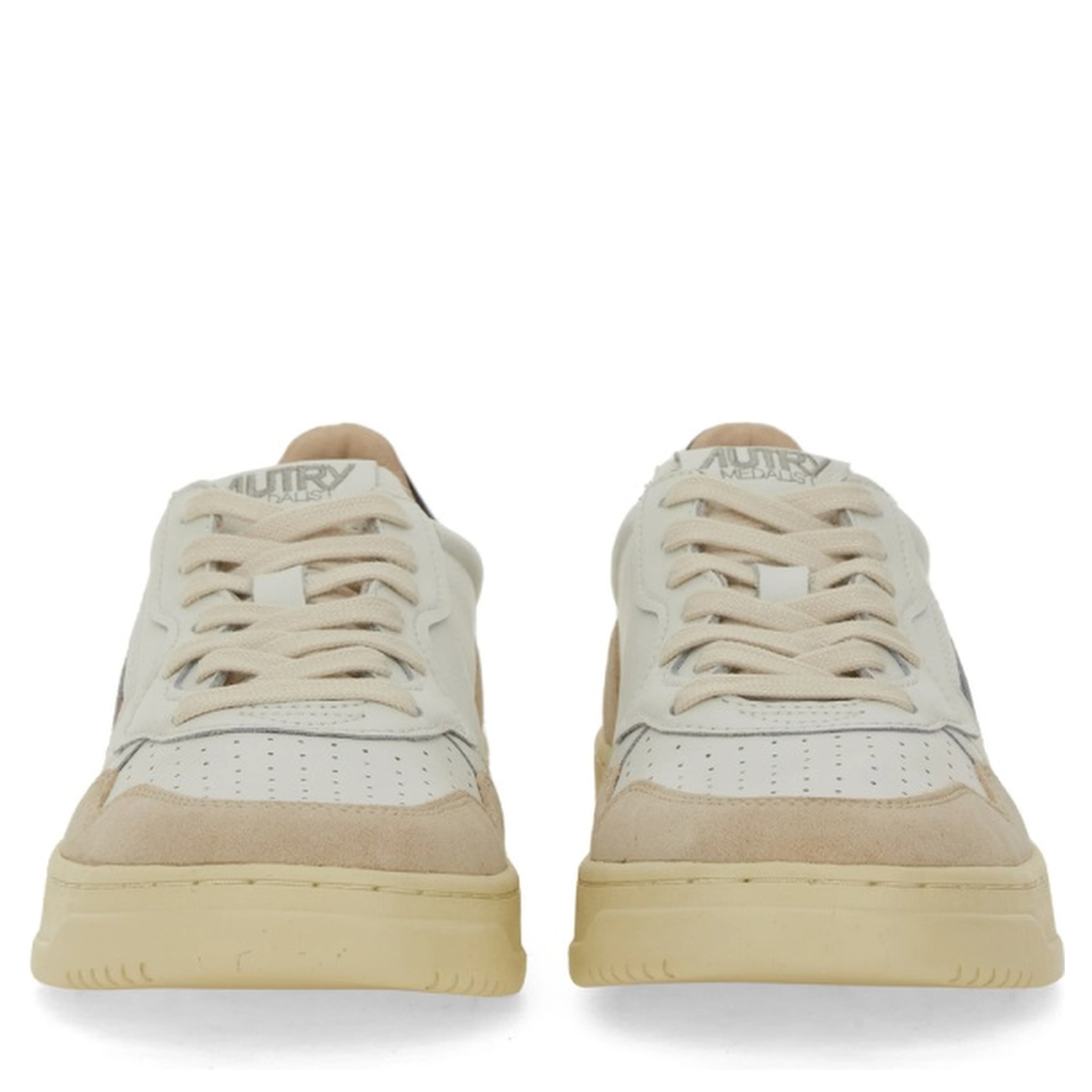 MEDALIST LOW SNEAKER