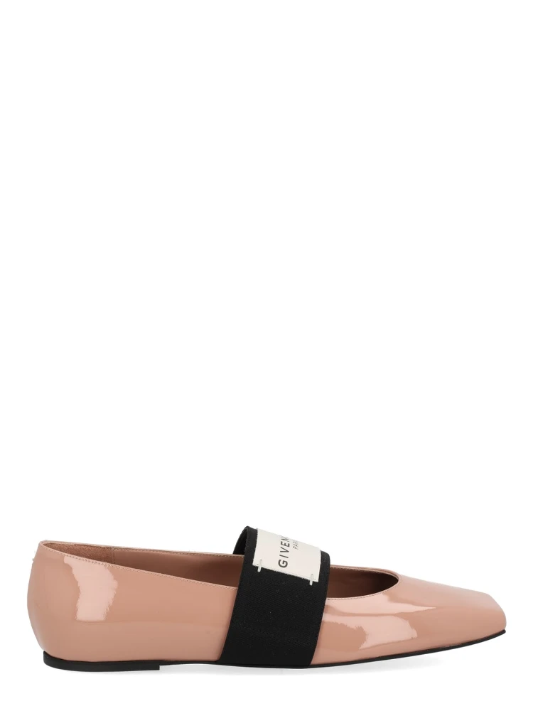 "SLICED SQUARE" DANCER