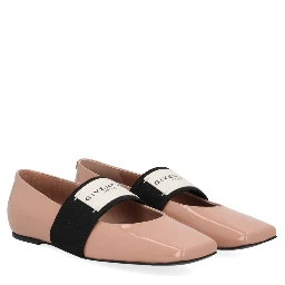 "SLICED SQUARE" DANCER