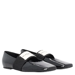 "SLICED SQUARE" DANCER