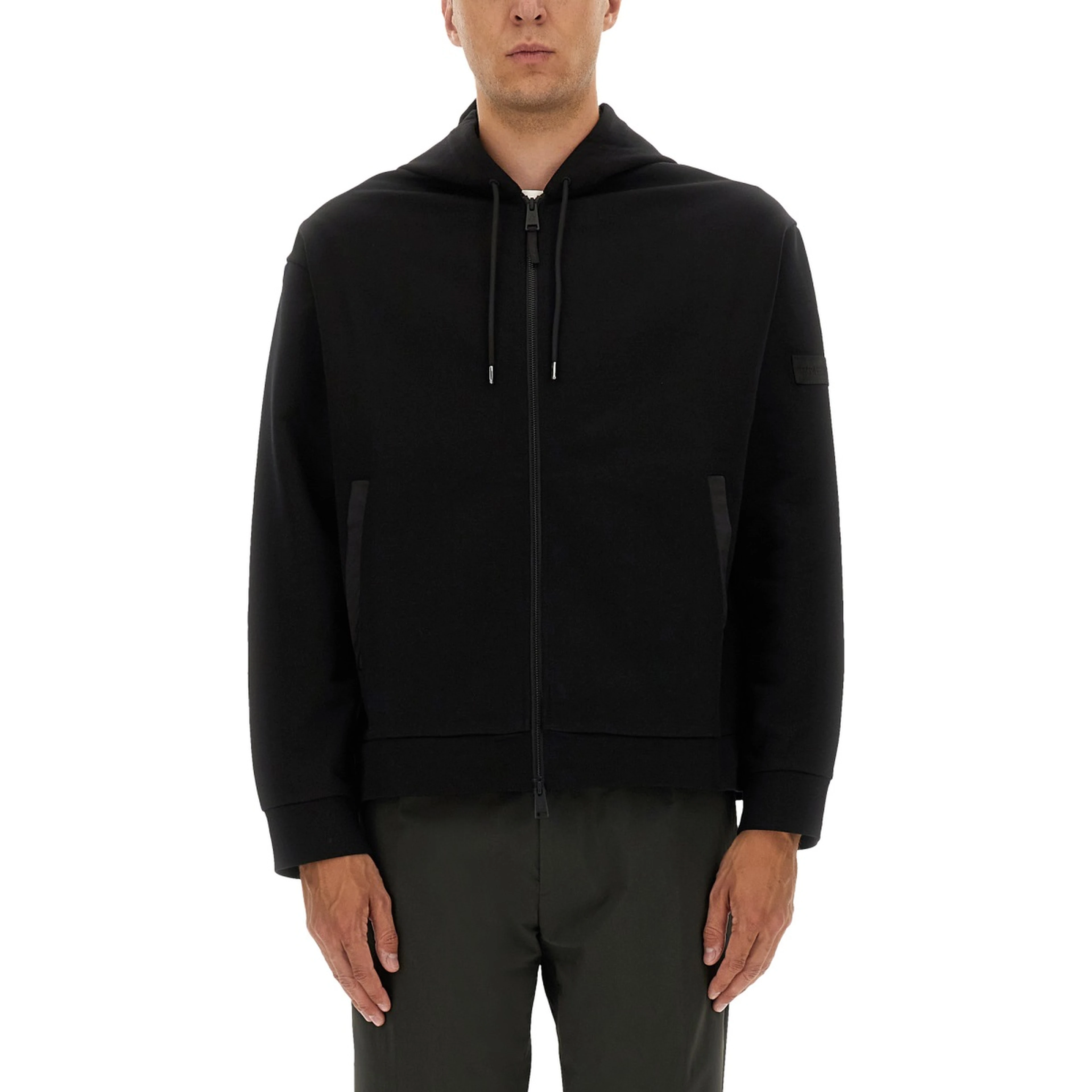 ZIP SWEATSHIRT.