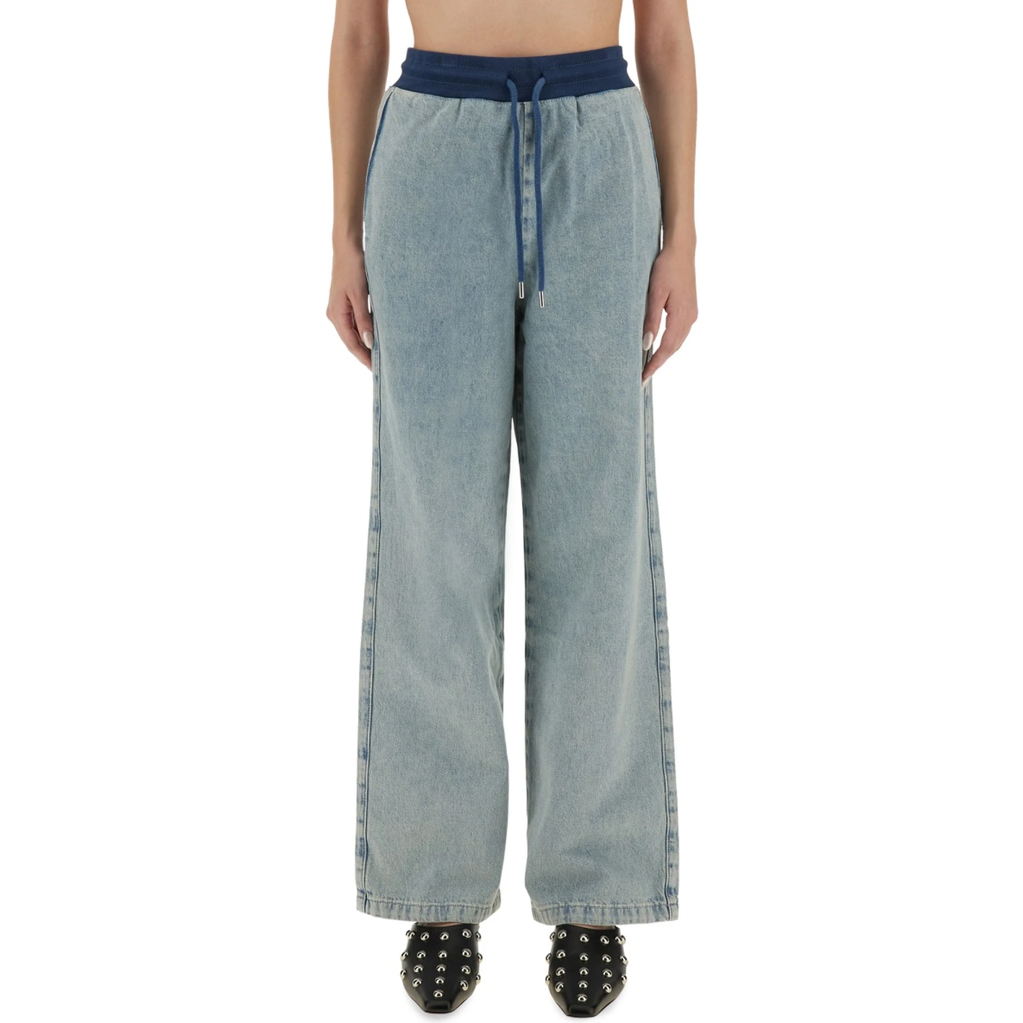 جينز من الدنيم